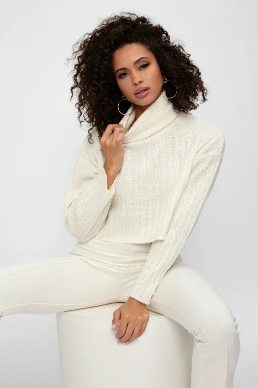 CroptopidentityUma Cashmere Cropped Turtleneck Sweater in Gardenia