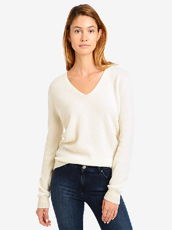 Plush Knit TopsCashmere Oversized V-Neck Willow Sweater